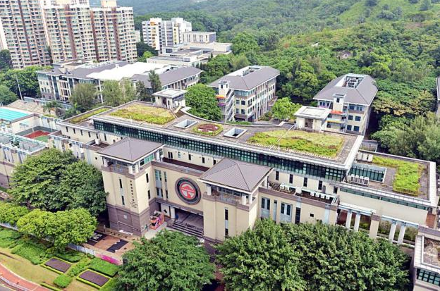 香港嶺南大學(xué)招收內(nèi)地高考生的分?jǐn)?shù)是多少？